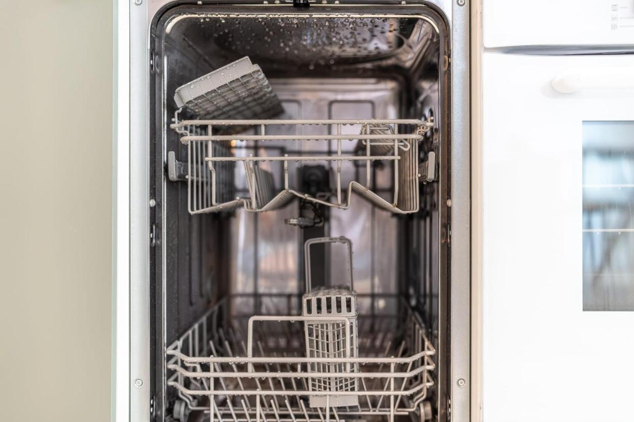 Le Marietton Appartement Cosy A Deux Pas Du Metro Valmy Lyon Exteriör bild